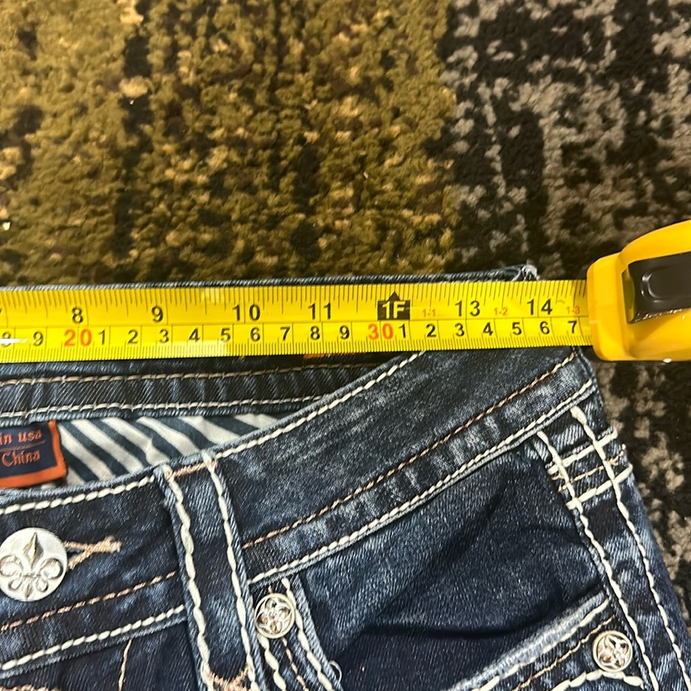 Rock Revival capri jeans.